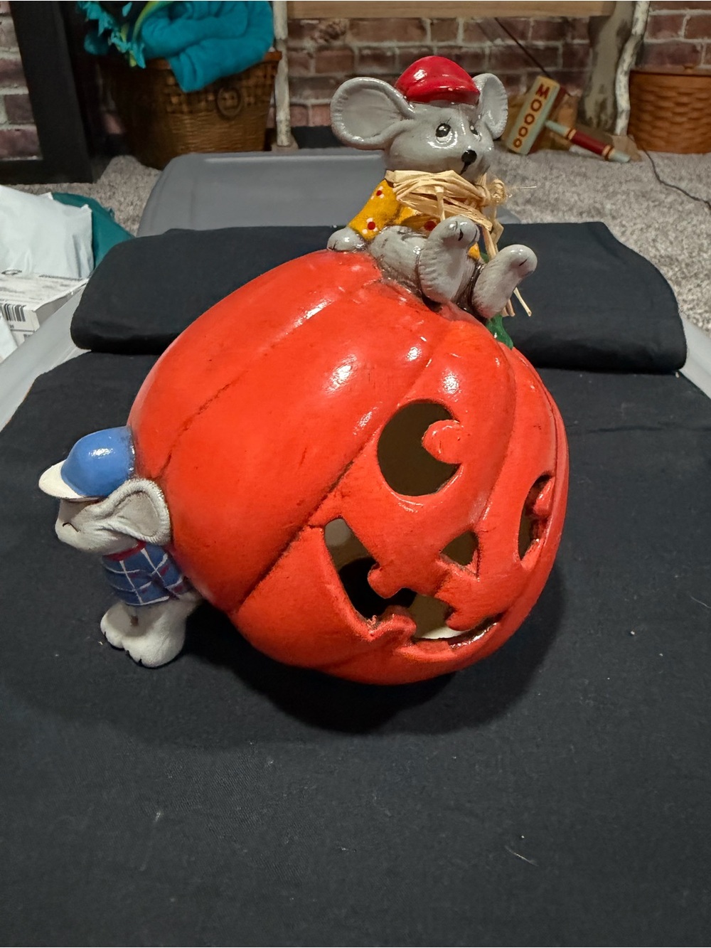 Vintage Pumpkin Mouse Ceramic Accent -